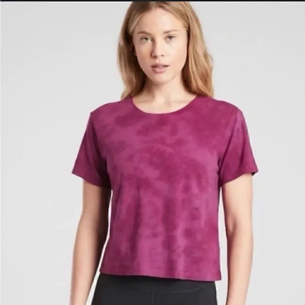 ATHLETA ORGANIC DAILY CROP TIE DYE TEE PURPLE